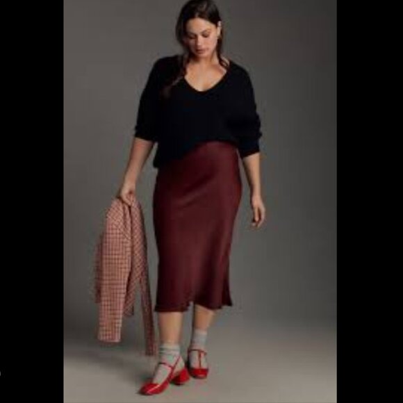 Brand New Maeve V-Neck Textured Sculptured Sweater - Picture 7 of 10